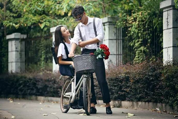 美术生收集资料的网站,美术生查询学校的软件