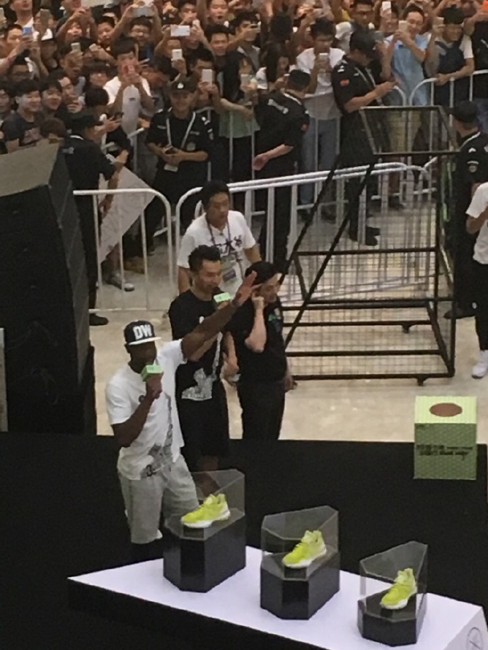 篮球明星韦德来中国,篮球巨星韦德