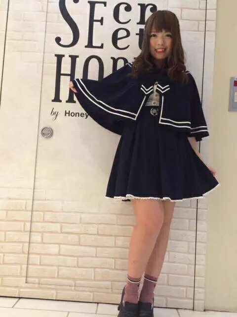 如何穿衣显高级感女生,工装裤如何穿出软妹风格