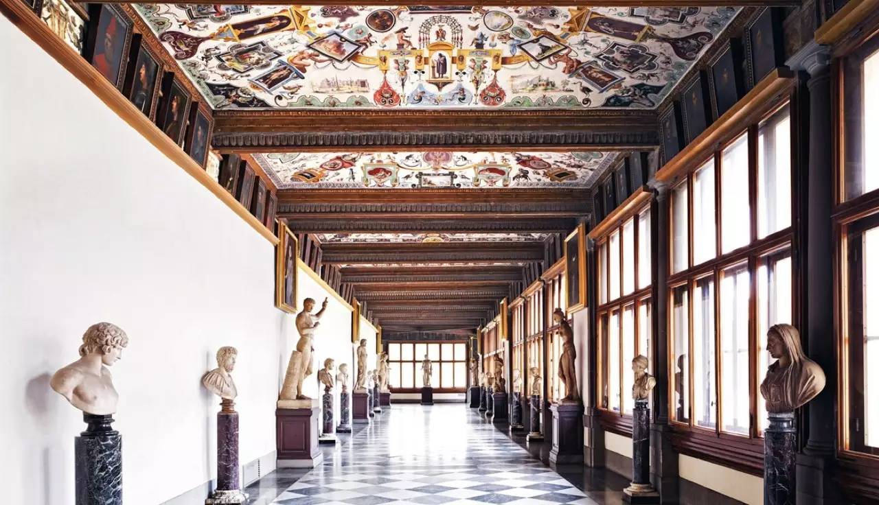 这是一座豆豆鞋建成的罗马斗兽场