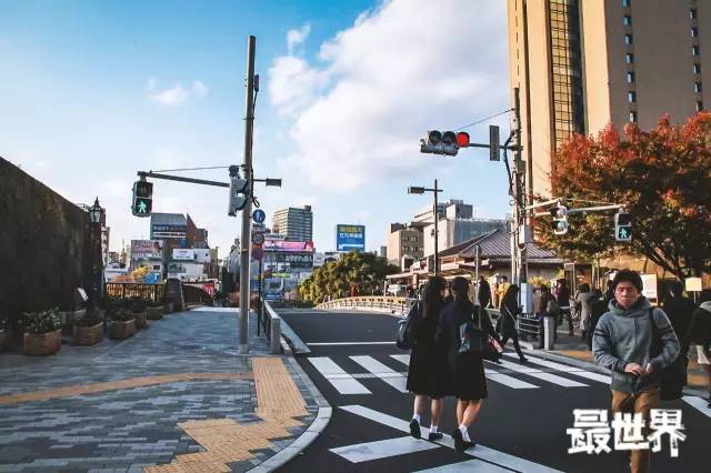 这个东京，怎么和我朋友圈里的那个不大一样？