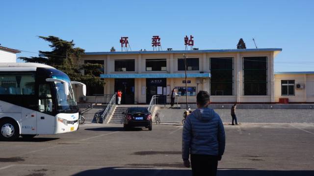 北京开往春天的列车旅游攻略,北京s2线开往春天的列车