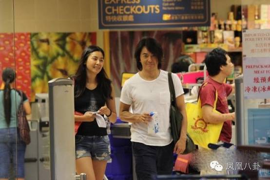 郑伊健甩邵美琪牵手梁咏琪,郑伊健和邵美琪梁咏琪