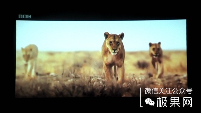 投影仪功能太强大,隔空操控黑科技