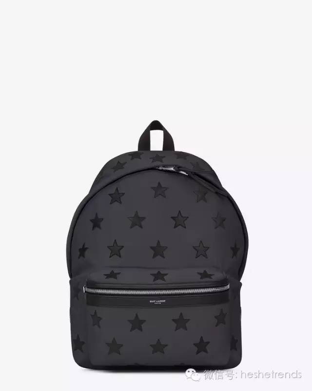 你知道就算大雨让整座城市颠倒你还可以解放双手背双肩包