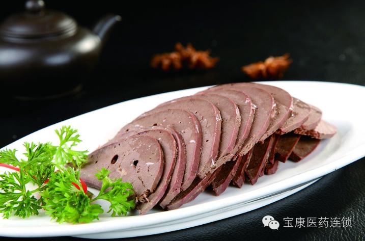 60岁女人气血不足吃什么食物最好,女性脾胃虚弱气血不足吃什么食物