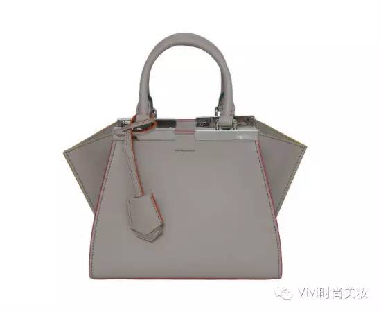 最新明星们背什么款式的包,女明星背的休闲包同款