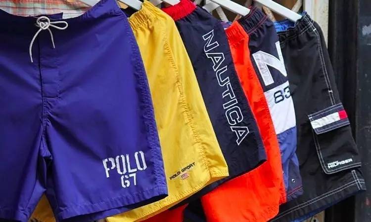 上千块的PALACE、GOSHA复古风单品，这店只需几分之一