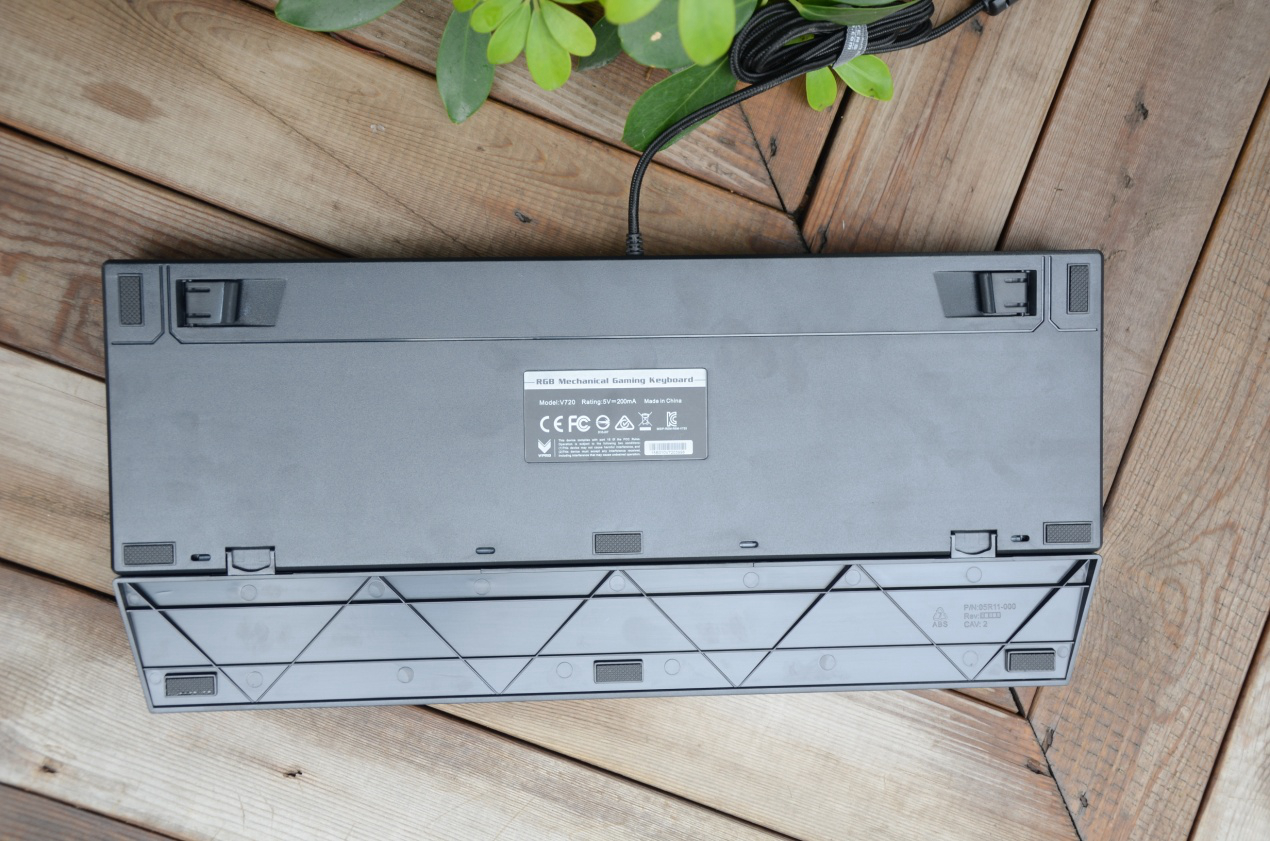 雷柏v720黑轴,雷柏v720机械键盘