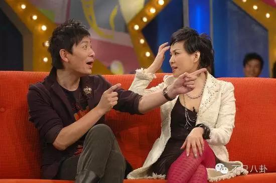 你们都在吐槽她的节目不如“康熙”，可她的人生已经赢得了掌声！