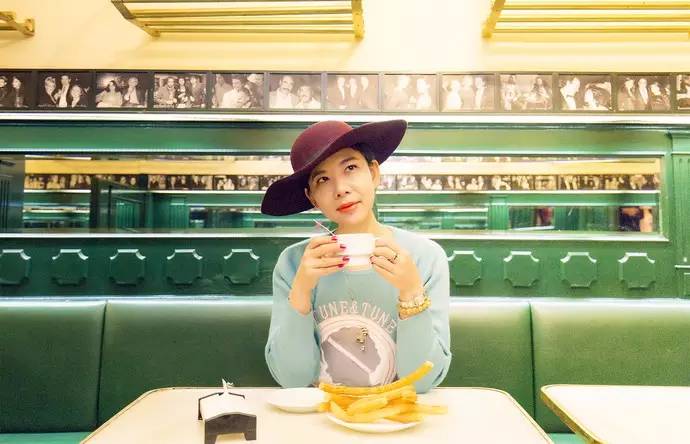 纯干货！躺着就把事儿办了这样乘飞机“只赚不赔”