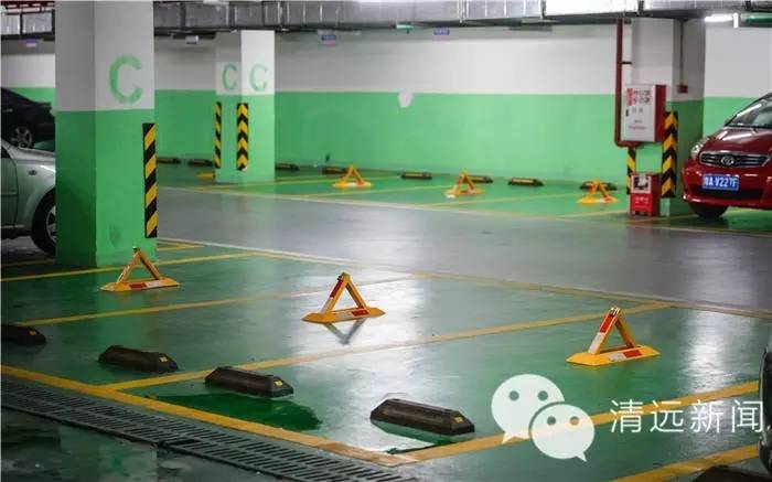 有车位，业主不买，开发商只卖不租——清远车位库存高企下的“拉锯战”