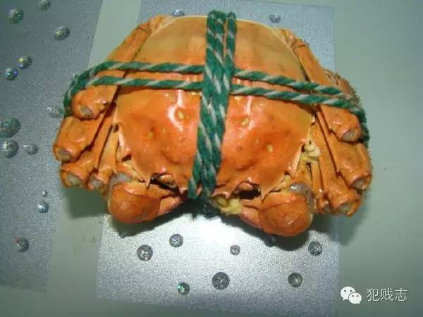 手把手教你包肉粽子,包长粽子捆线方法