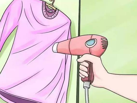 衣服褶皱快速去除只要简单一步,衣服出褶皱了没熨斗怎么快速弄平