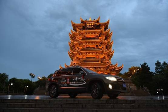 超多美图慎入！开神车，走丝路，这些不可思议的美景就在中国！