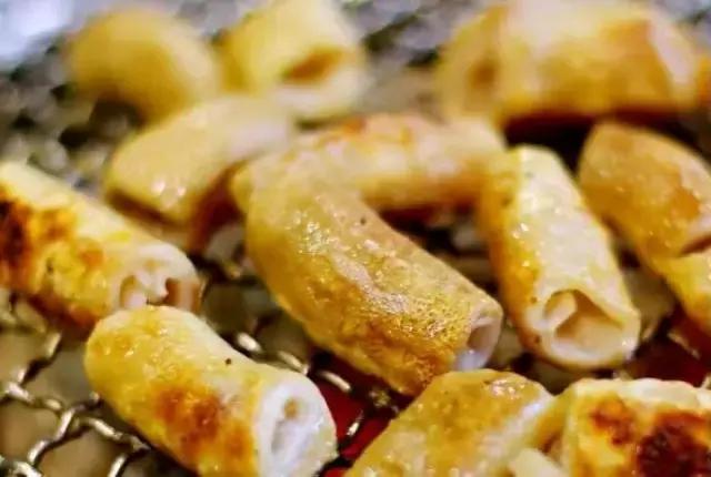 炭火上油脂的高级娇喘，为你撕开这个夏天吃肉的最高性价比