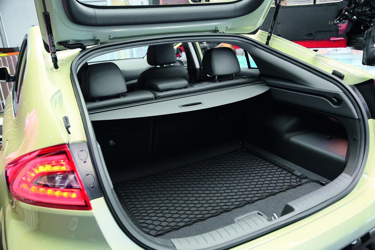 索纳塔九代2.0混动领先版,北京现代第九代索纳塔试驾