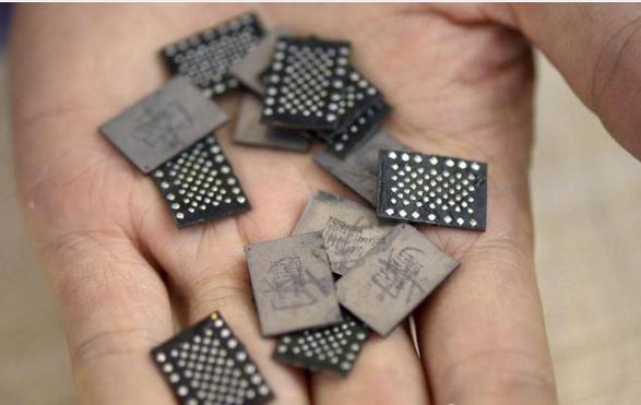 iPhone⑦想讨好国人，需满足以下几点，但这次可能会失望了