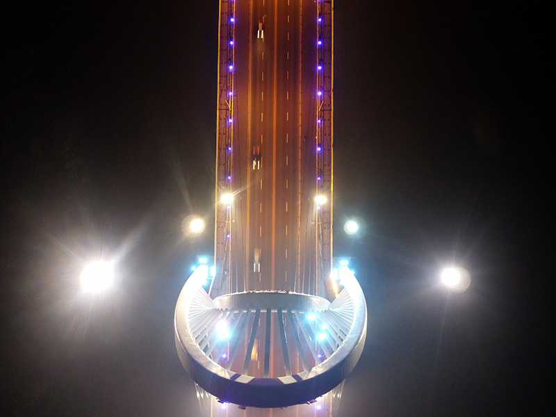 小米无人机有多厉害视频,小米年轻人的第一台轰炸机