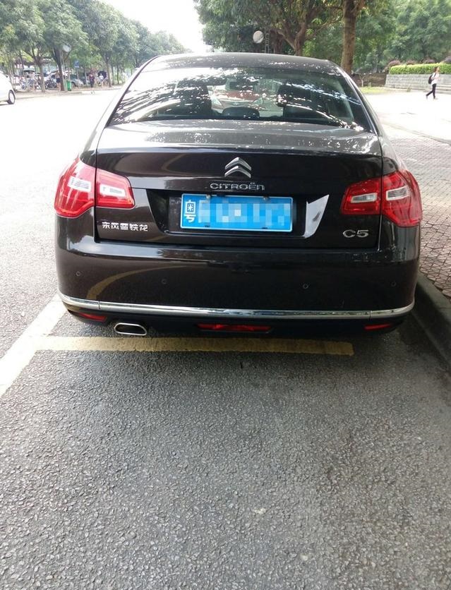 雪铁龙C51.6T豪华版,颇有风范