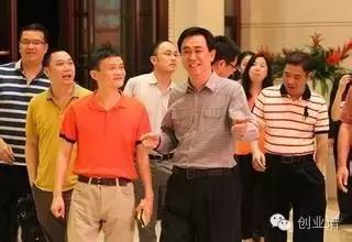马云用50亿撬动万亿资产的过程,马云最经典的商战30亿撬动3000亿