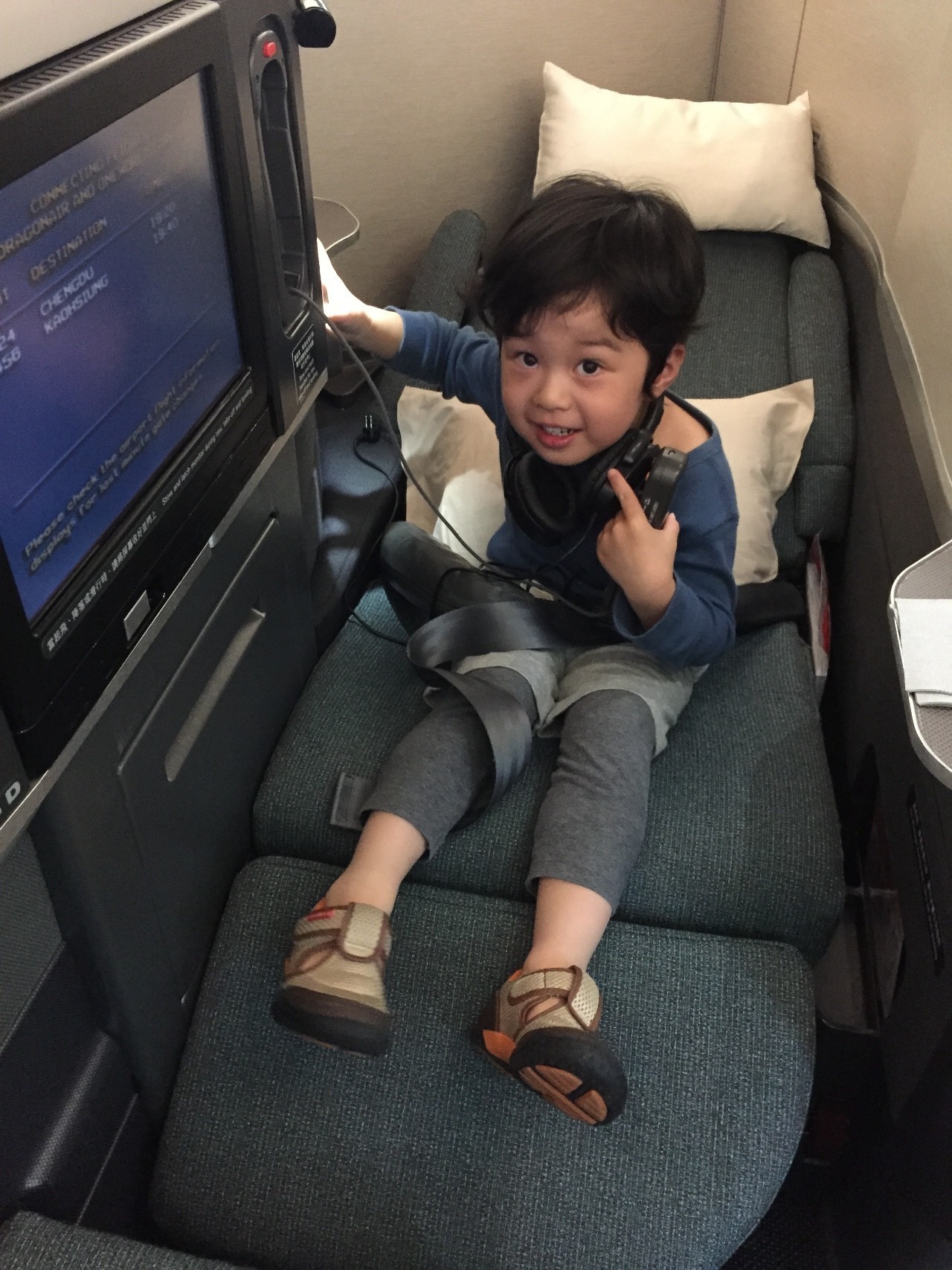 如何给儿童订成人的机票,如何给儿童订成人机票