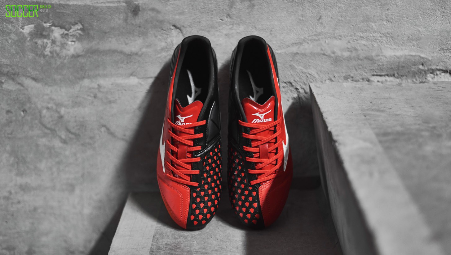 美津浓新锐ag金色足球鞋测评,美津浓足球鞋neo4最新配色