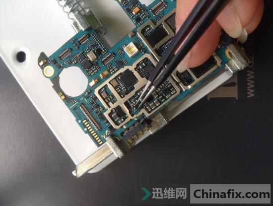 三星s4充不上电怎么办,三星s4充电震动不开机