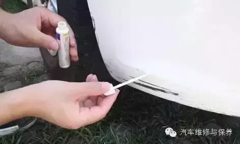 车上的小刮痕用牙膏怎么处理,车有刮痕用什么能擦得掉