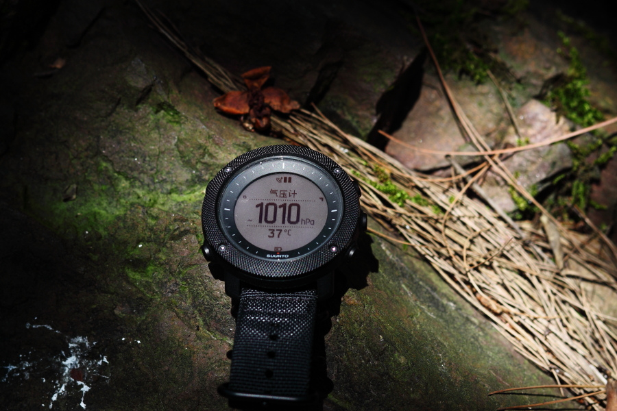 suunto颂拓越野跑怎么设置,颂拓远征阿尔法户外腕表