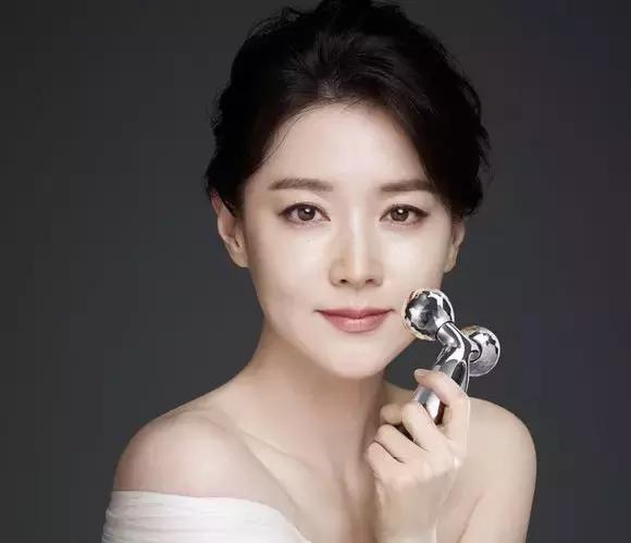 日本提拉紧致美容仪,美容仪种草