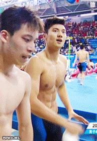 新老公推荐：泳坛最值得看的肉体