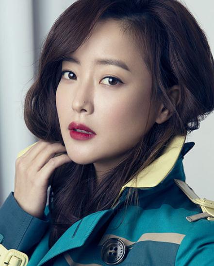 宋慧乔金喜善现状,金喜善和宋慧乔哪个美