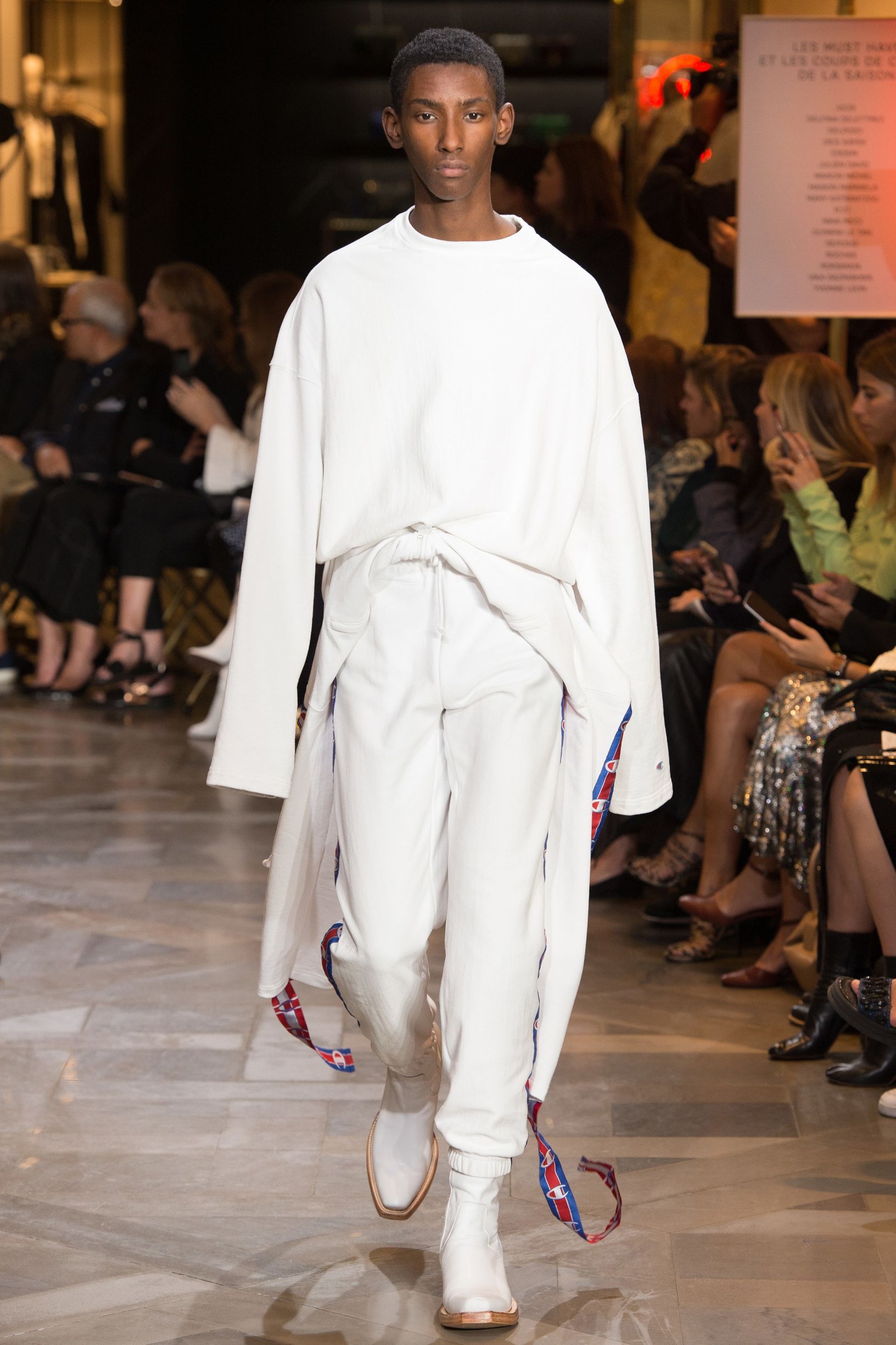 vetements衣服怎么样,vetements新款上新