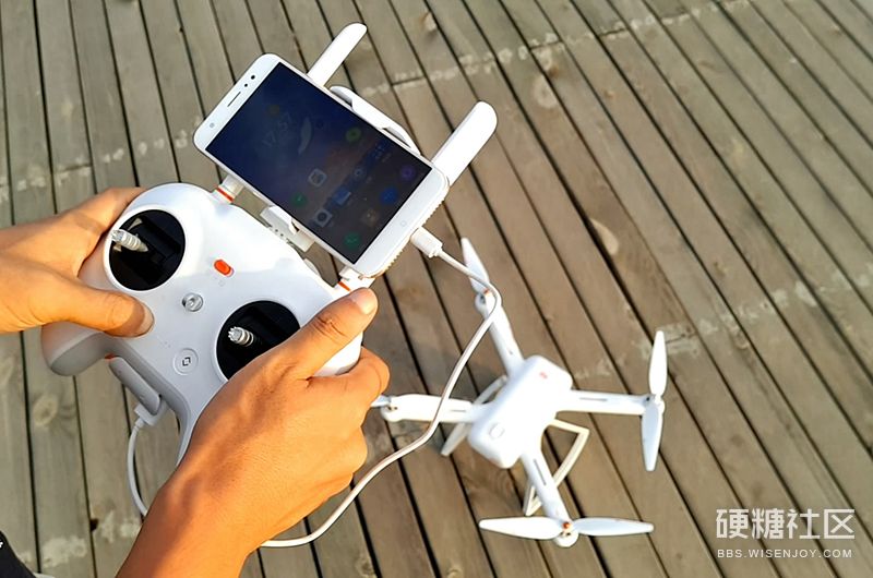 小米无人机有多厉害视频,小米年轻人的第一台轰炸机