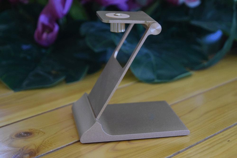 真不是钱包，神画小媚AR投影电视到底如何呢