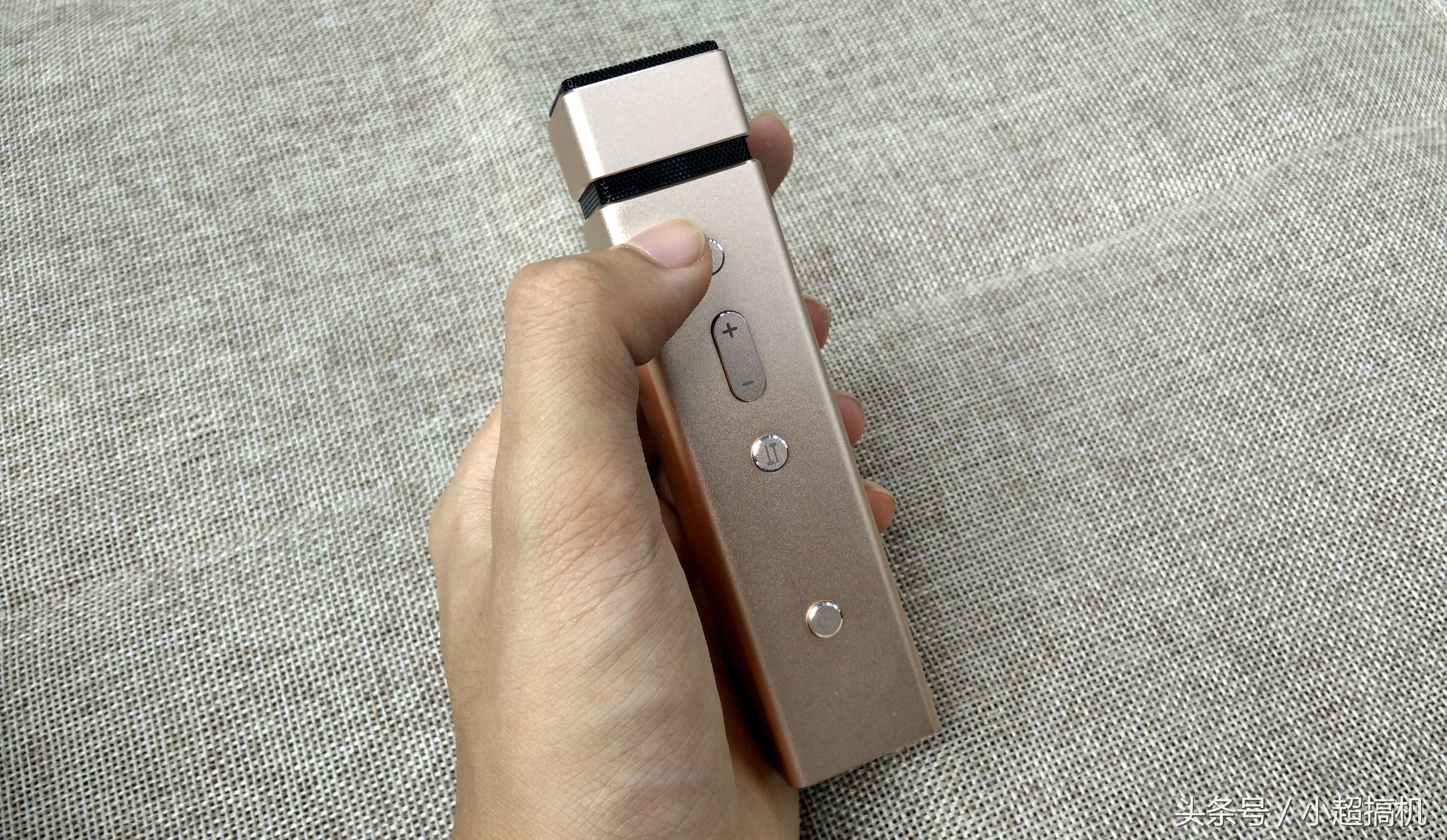 唱吧麦克风c1唱歌测评,k歌一体麦克风测评红黑榜