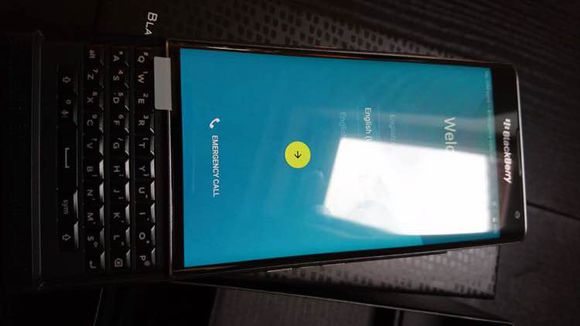 黑莓priv买什么版本,黑莓priv现在还值得购买吗