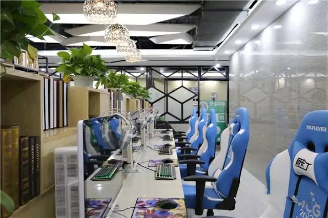 东莞好点的网咖,东莞清溪摩登网咖