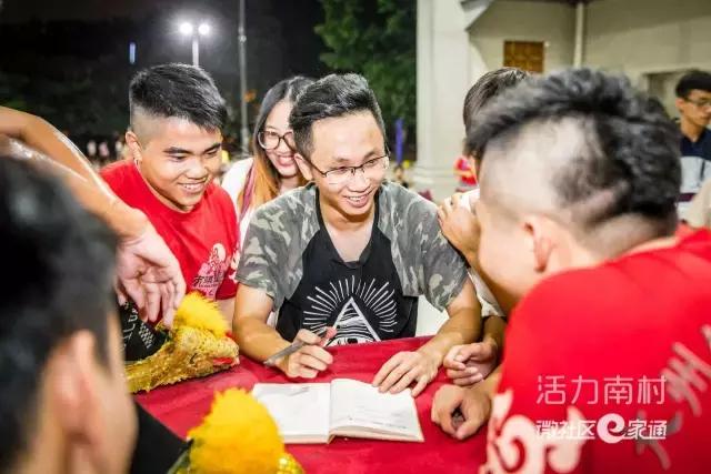 龙狮团醒狮表演视频,广州番禺沙头汀根龙狮团