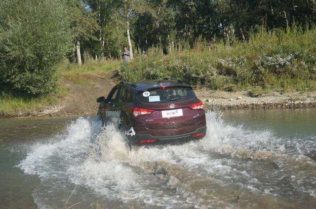 海马s5试驾越野,试驾海马s5