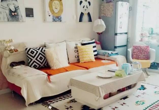 花小钱办大事为客厅“整容”的11件物品