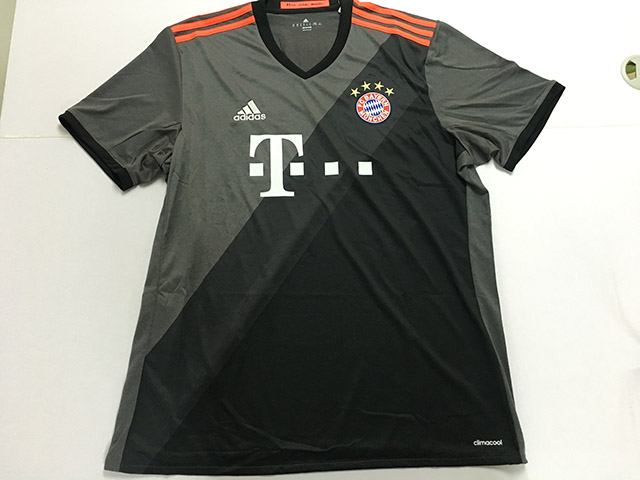 拜仁15-16赛季客场球衣,拜仁主客场球衣