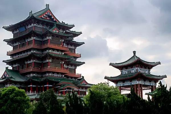 沪昆高铁沿线有什么著名旅游景点,好消息昭通高铁