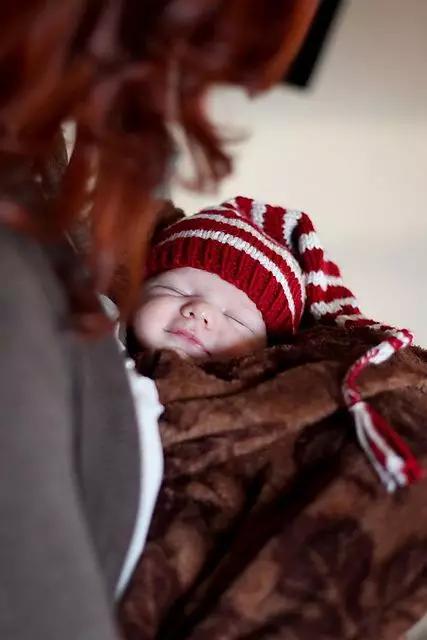 天气冷宝宝不肯喝奶怎么办,天气冷宝宝不喜欢穿衣服