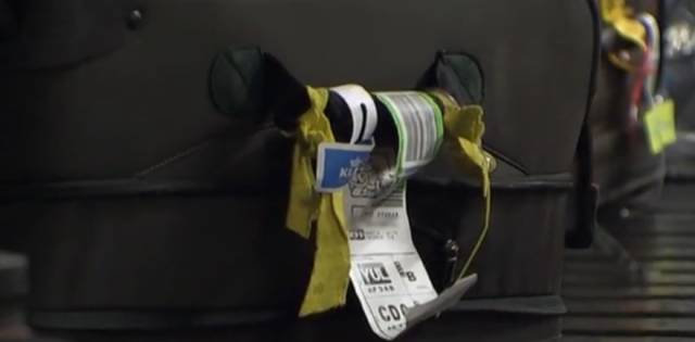 国外飞机上安检时丢失物品怎么办,坐飞机行李怎么放才不会被偷