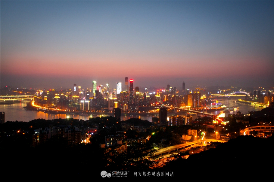 灞卞煄娓濆懗閲嶅簡灏忛潰,鎱㈡极鑼堕ギ