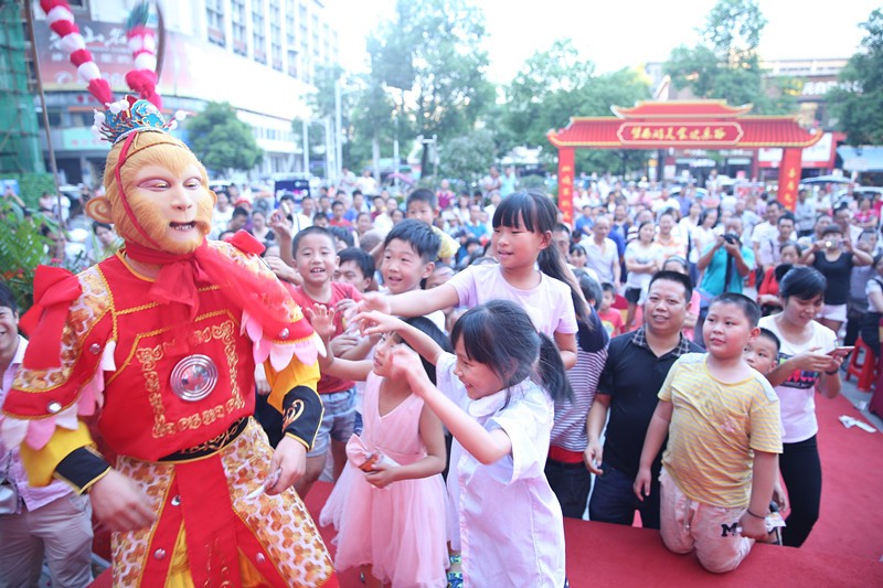 还记得童年的那个西游吗?“梦西游”带你进入美食的西游!