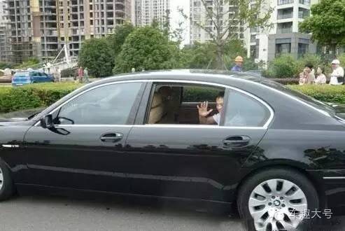 他造车无数，自己却不开奔驰宝马法拉利，座驾只要5万