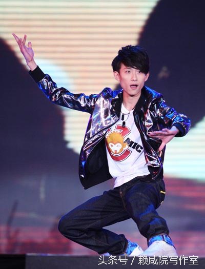 鏃犲敖澶╃伅楣挎櫁鏉庢槗宄拌档涓介,璧典附棰栭箍鏅楁潕鏄撳嘲